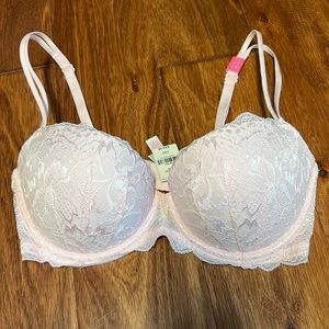 Victoria’s Secret Pink date bra